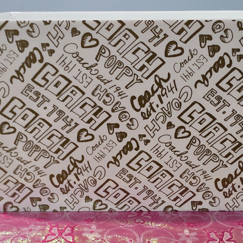 Coach Logo Box - Picture 3 of 7